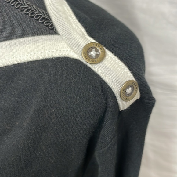 Tommy Hilfiger  Long-sleeve black tee, white boatneck collar, tunic, size L - Picture 4 of 8